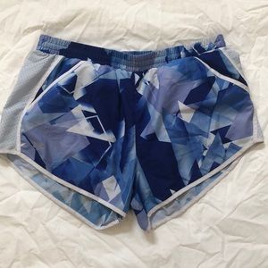 Women’s UA running shorts